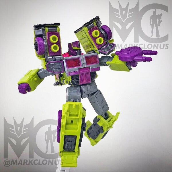 Official Image Of Transformers Legacy Evolution G2 Toxitron, Jazz, Cloudcover  (4 of 10)